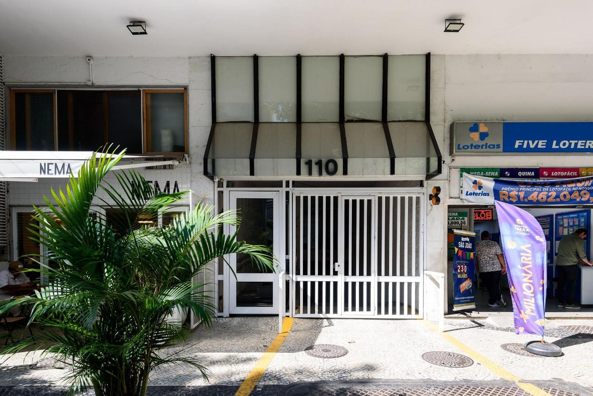 Apartamento Refugio Elegante A 290m Da | Vm 110/506